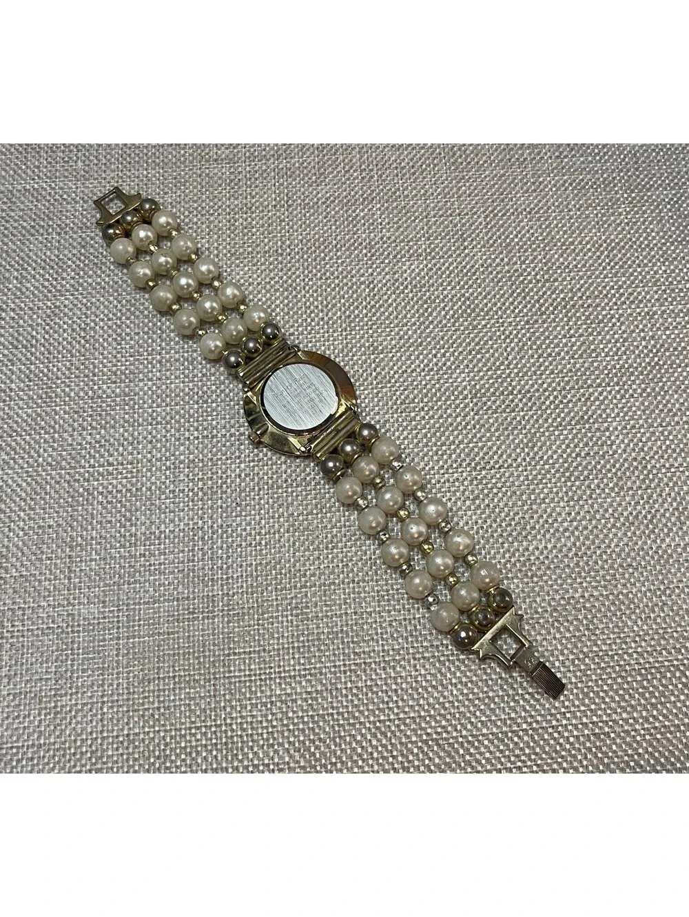 Vanity Fair Gruen Womens Watch 33mm Gold Tone Faux Pearl Band New Battery 7.5